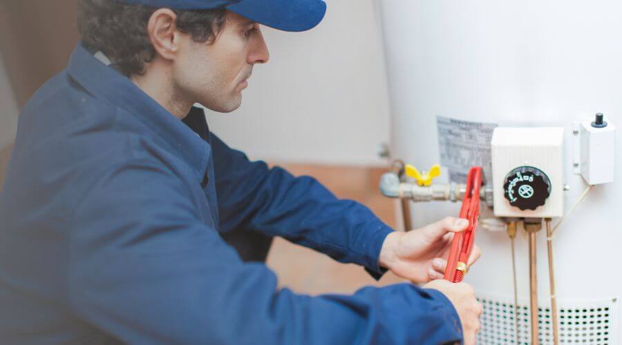 Professional expert plumbing services in Prairie City, IA